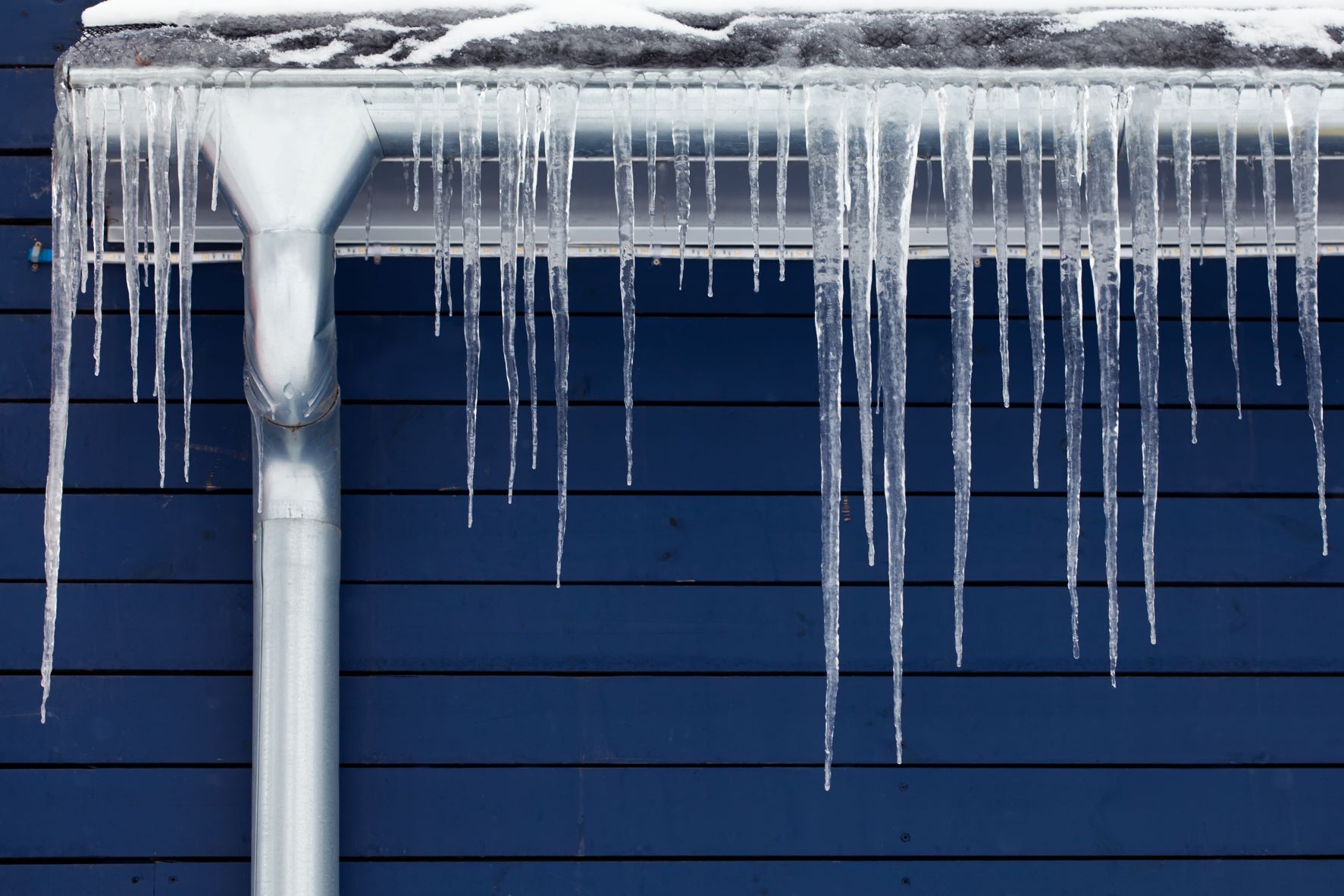 How to Prevent Gutter Ice Dams This Winter