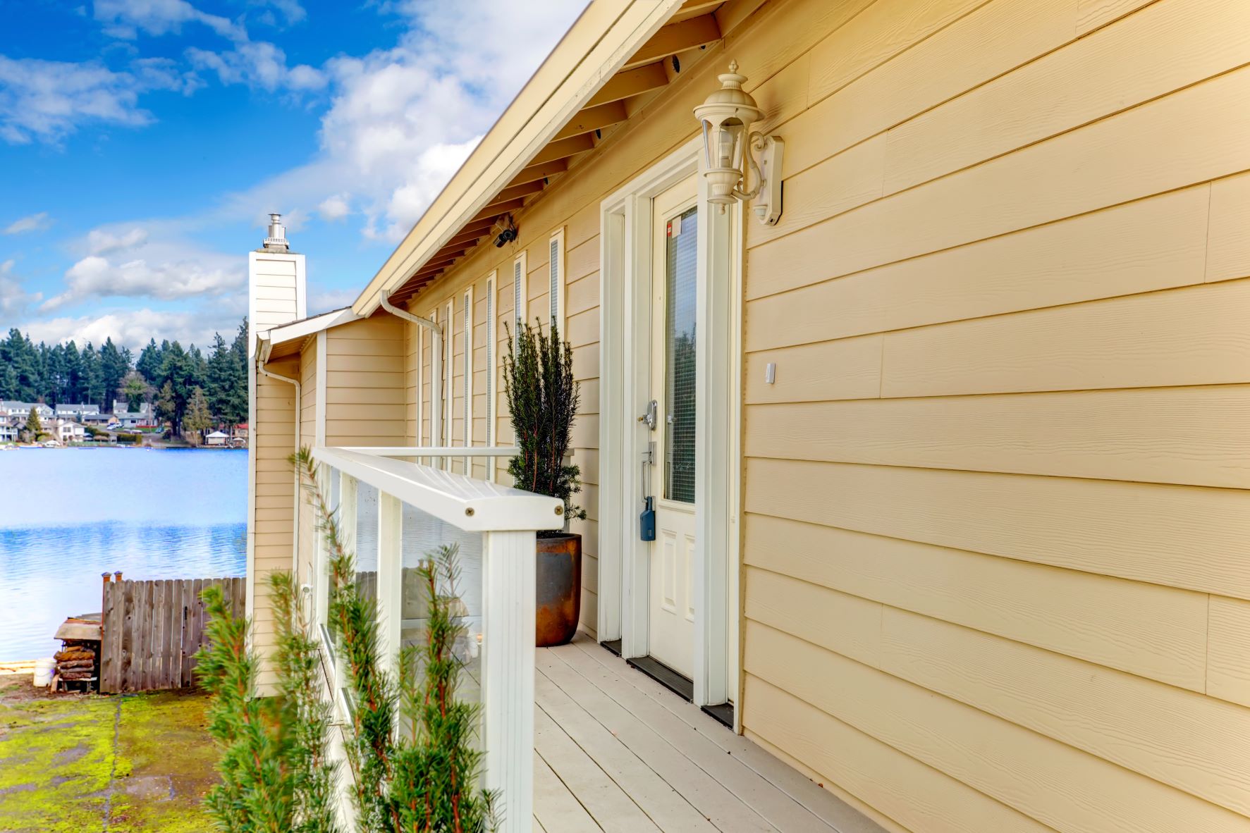 Importance of Roofing and Siding Considerations When Investing in an HOA Property